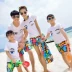 Cha mẹ và con mặc mùa hè 2018 mới ngụy trang quần beachwear du lịch kỳ nghỉ gia đình nhà mùa hè gia đình ba gia đình 	quần áo đi biển hà nội	 Quần bãi biển