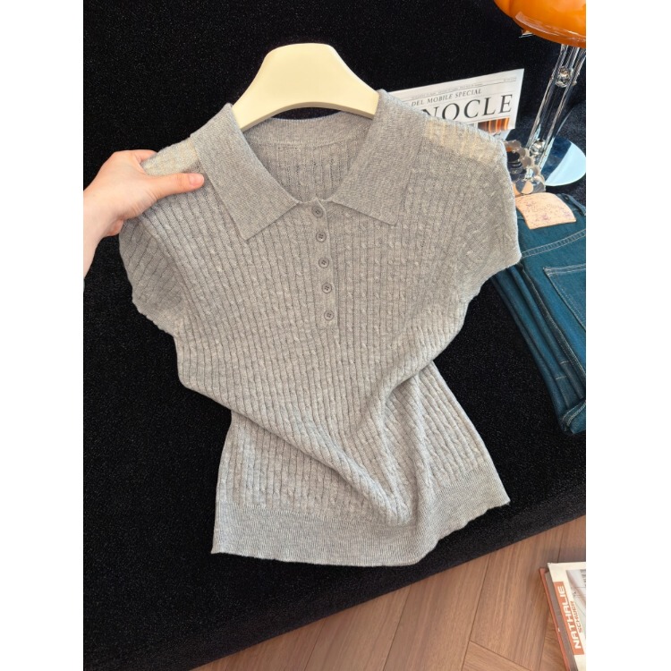 Gray Polo Collar Knitted Top for Women, New Summer Style, High-End, Lightweight, Slim-Fit, Half-Open Collar, Buttoned Short-Sleeve T-Shirt Gray Polo Collar Knitted Top for Women, New Summer Style, High-End, Lightweight, Slim-Fit, Half-Open Collar, Buttoned Short-Sleeve T-Shirt