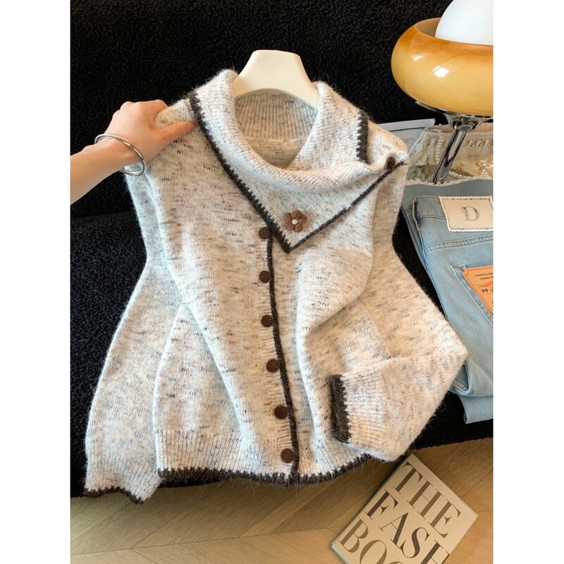 Gentle Temperament, Contrasting Color Design, Large Lapel Long-Sleeved Top, Women's Autumn Simple Stereo Flower Knitted Sweater