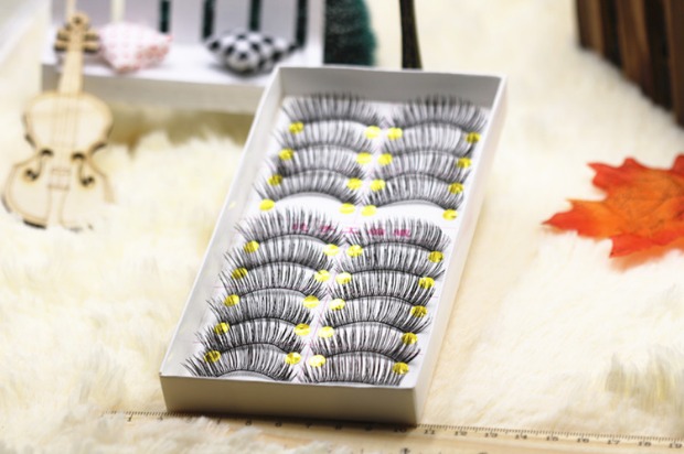 Đài Loan handmade thủ công lông mi giả tự nhiên mắt đuôi dài phần trang điểm nude làm đẹp trang điểm một hộp 10 đôi 2 để gửi keo keo dán mi