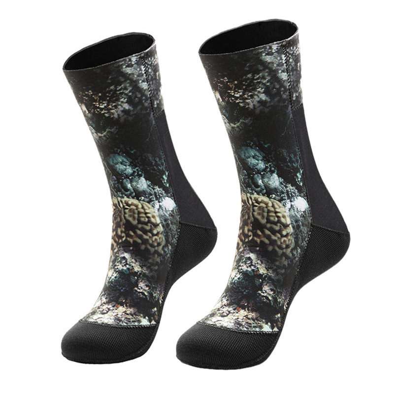 5mm diving socks rubber thick camouflage 3MM socks winter tour cold protection warm men's and women's socks cover anti-slip sand semi-dry