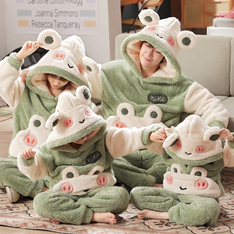 Home parent-child wear winter pajamas a family of four winter thickened three-piece children's New Year's family wear home clothing