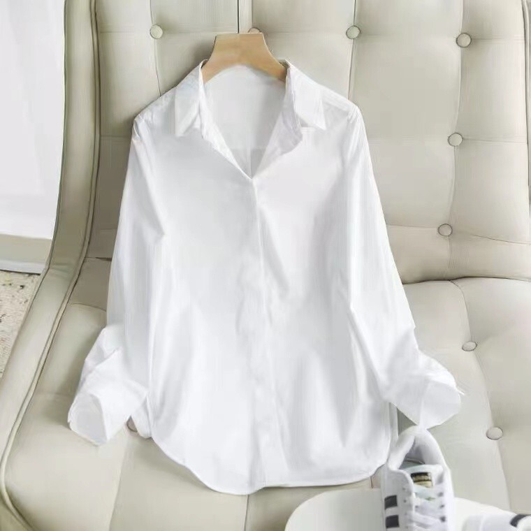 Spring and Autumn Pure Cotton White Shirt for Women, Fashionable and Stylish Top with Unique Design, Slimming and Elegant Base Shirt