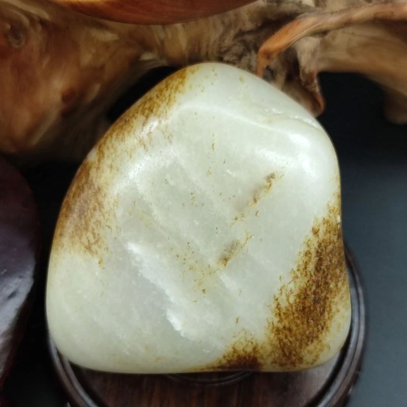 正宗新疆和田玉籽料原石秋梨皮色｜天然收藏级和田玉原石297克种草推荐