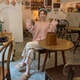 Mùa thu đông phiên bản Hàn Quốc của áo len cổ lọ dài tay chữ V phù hợp với nữ + eo cao là quần sọc rộng đan chéo chân thời trang nữ cao cấp Bộ đồ