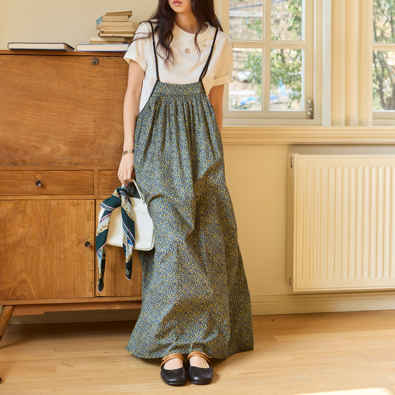 Seersucker [Seaside Wild Daisies] Adjustable Strap Floral Dress Skirt