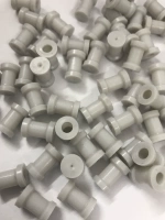 Серые 50 штук (отметьте, есть отверстия или нет)