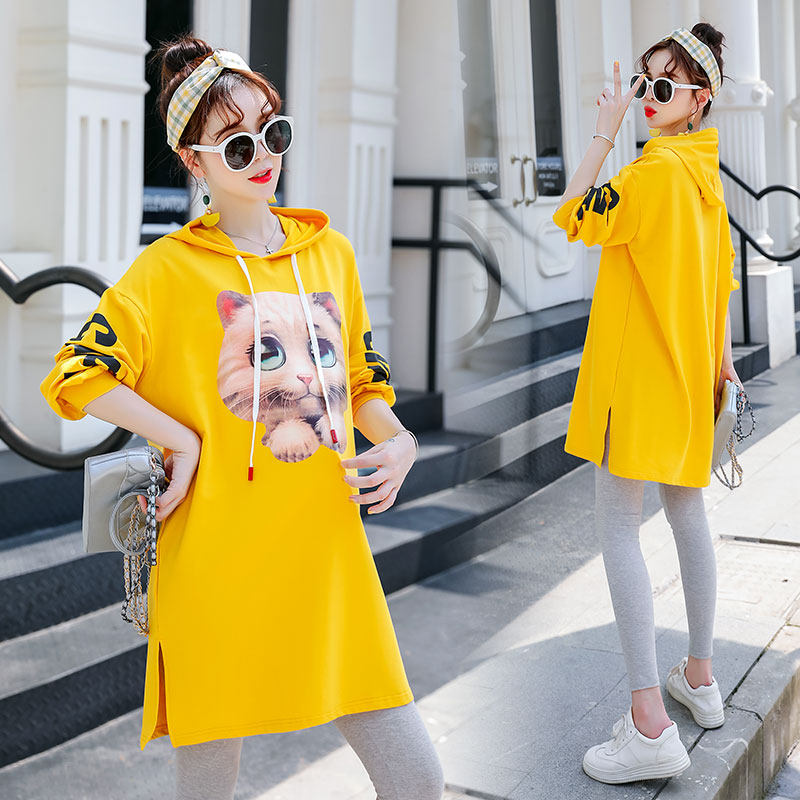 Pregnant women spring clothes 2021 new fashion suit net red loose long-sleeved T-shirt sweater spring and autumn trendy mom