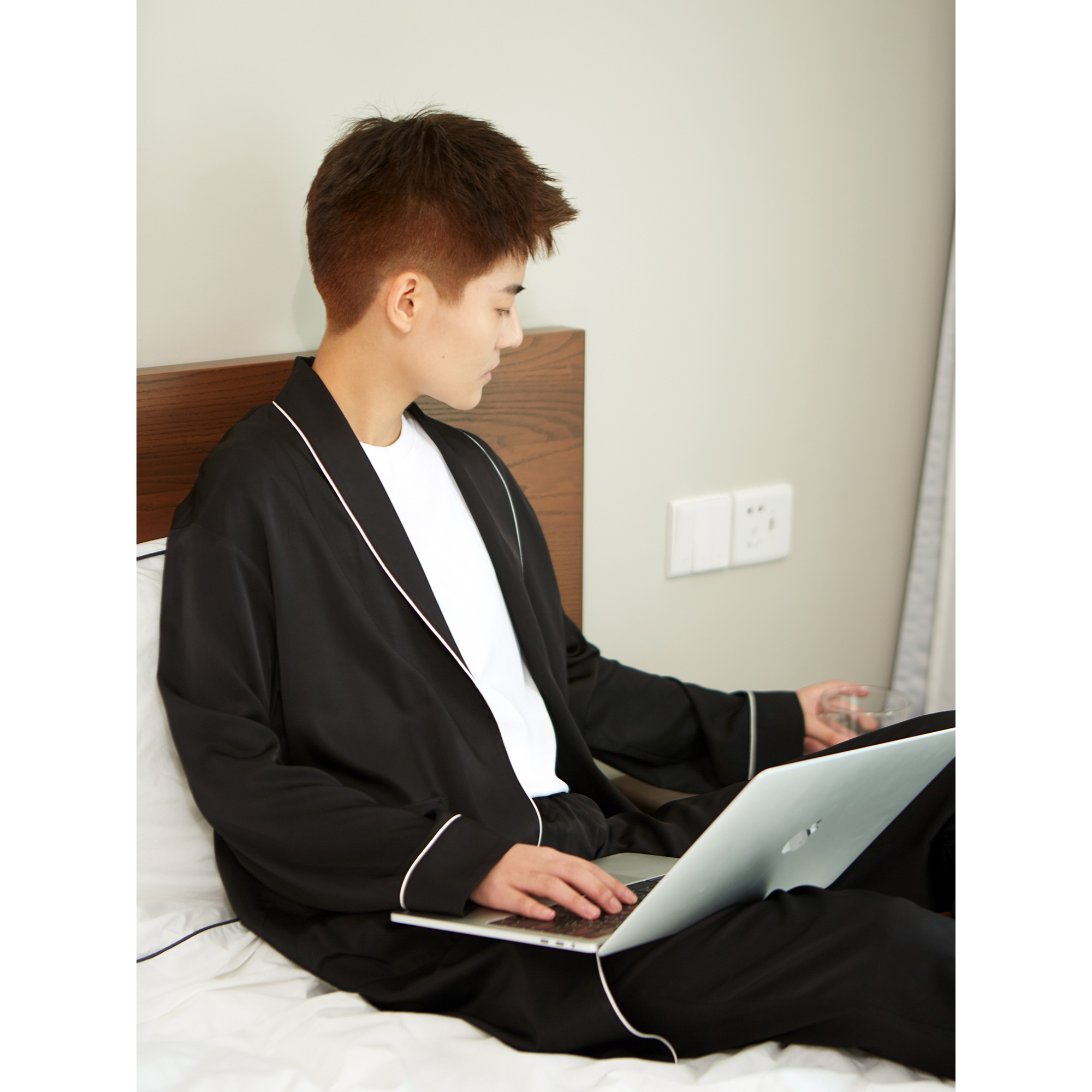 Women's Sleepwear Home Clothing Home 2020 new Leisure able to go out Long sleeves Spring and autumn Design sensary neutral wind sleepwear