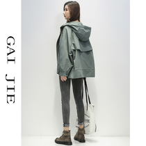 Windbreaker womens short small man 2020 spring and autumn new Korean version of fashion temperament coat popular womens coat