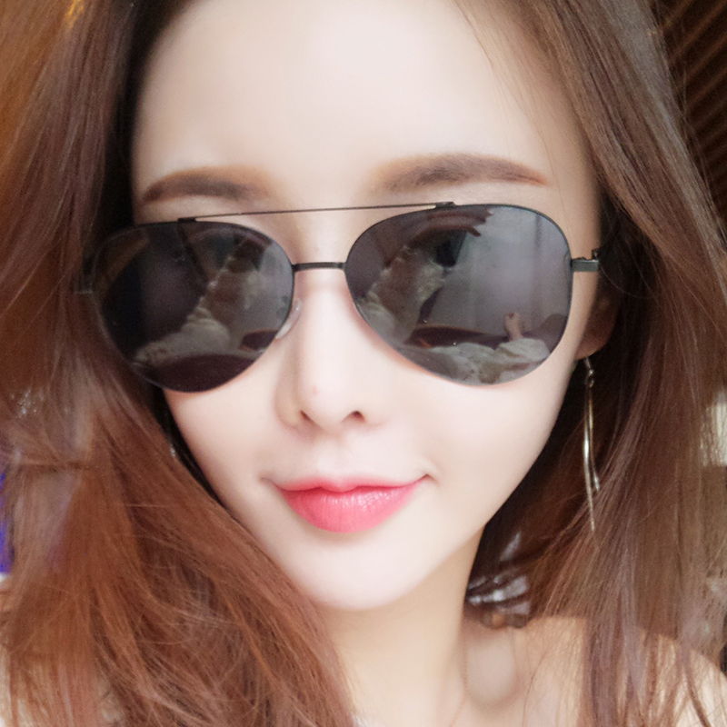2021 new Korean version of the sunglasses driving with women's high-end fashion sunglasses round face net red ins street shoot star models
