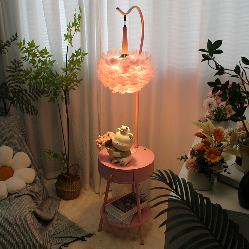 Children's Room Floor Lamp in Pink, with a Girly Vibe, Suitable for Bedroom Ambiance, Cream-Colored Living Room Sofa, Integrated Bedside Table Lamp