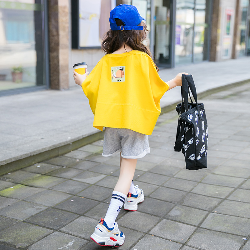 Girls summer wear 2020 new children's wear short-sleeved sports suits in the big boy foreign fashion clothes girls two-piece suit