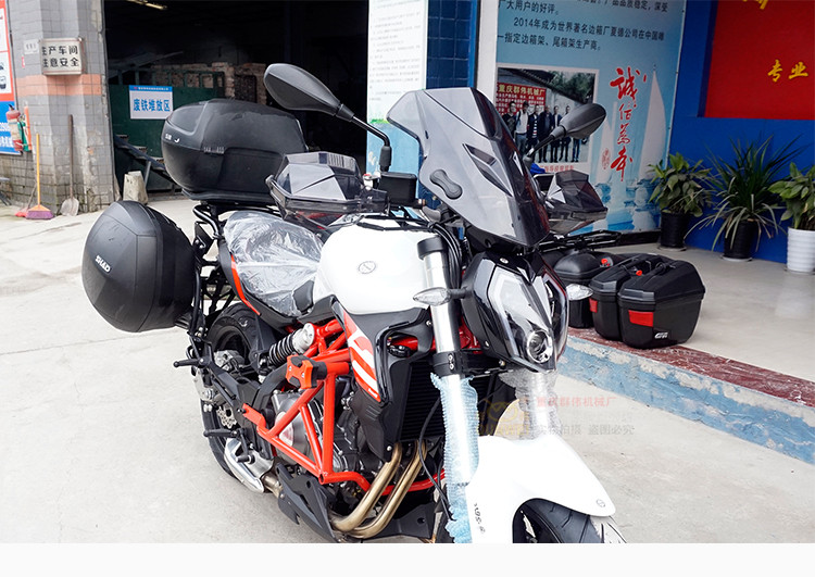 Benelli mới Lan Ba ​​Long BN302S kính chắn gió xe máy BJ300-GS kính chắn gió phía trước sửa đổi kính chắn gió - Kính chắn gió trước xe gắn máy kinh chan gio xe may