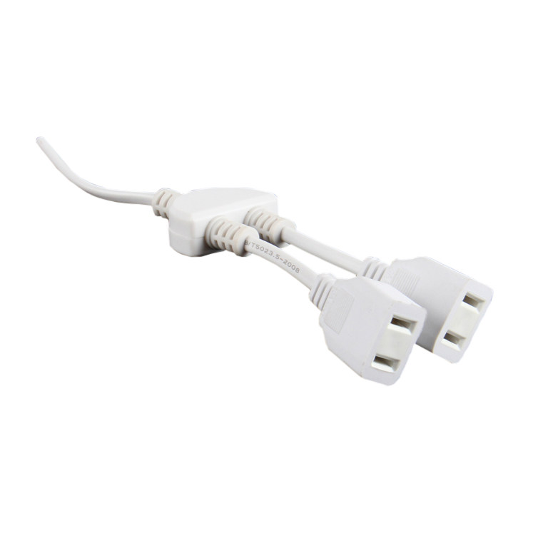 With wire female plug one drag two-three-four 2 holes monitor 220V waterproof power supply 1 minute 2 3 4 pure copper female plug