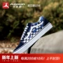 [chạy buổi sáng] Vans Old Skool bàn cờ nam và nữ giày đế thấp cắt vải thông thường VN0A38G1RX6 giày the thao nam giá rẻ