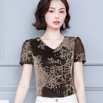 V collar base shirt female mother short sleeve T-shirt summer new foreign style embroidered small shirt Joker belly shiny shirt