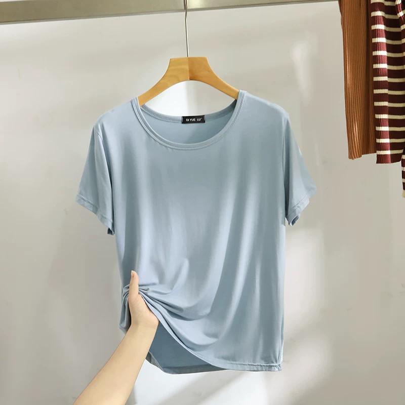 Summer thin base body-friendly white T-shirt with a round collar, city style, loose fit