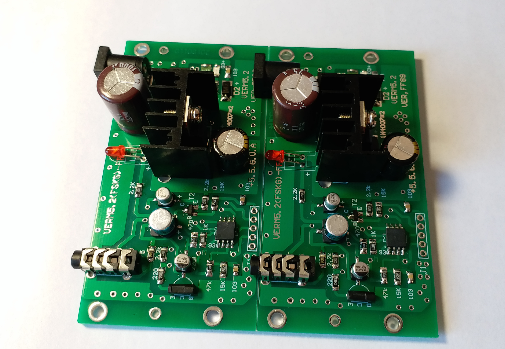 Nintendo Nintendo original red white machine 83 84 89 89 converted AV output module