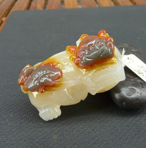 Heshunyuan Yunnan Longling natural A goods Huanglong jade Pixiu hand-held toy ornaments pendant pendant gold sand material