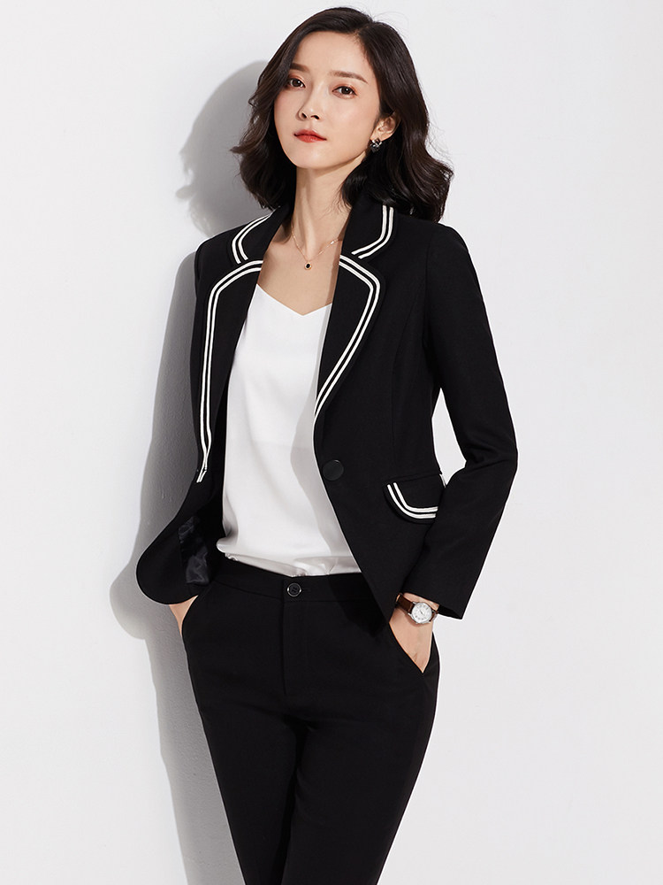 Small suit jacket, female president, fashionable temperament, British style, professional wear, business formal wear, long-sleeved black suit jacket