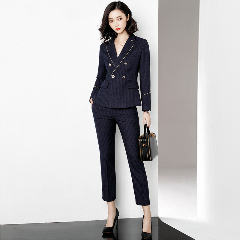 Tailleur femme - Ref 3241573 Image 1