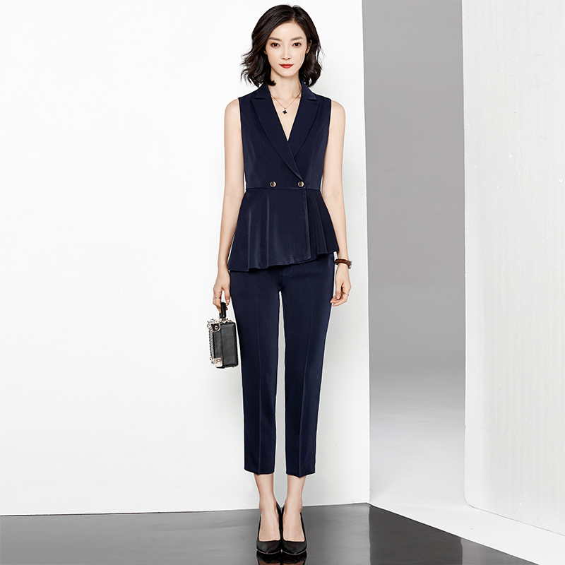 Tailleur femme - Ref 3242776 Image 1
