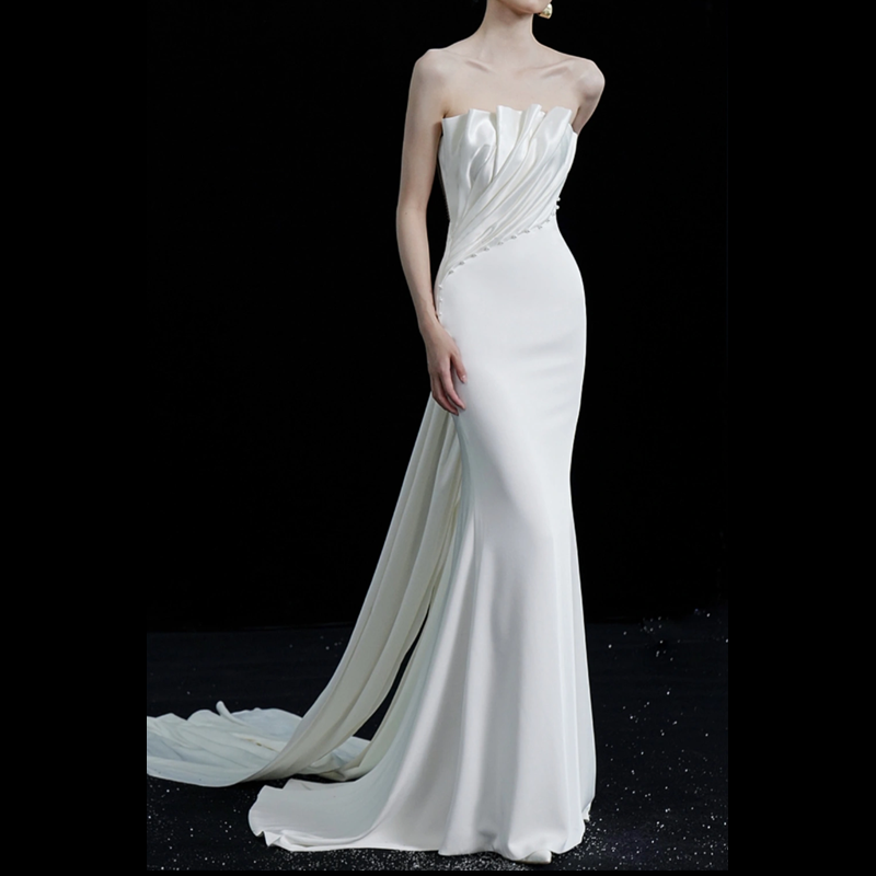 Tube top, white wedding dress for bride, fitted,  Tube top, white wedding dress for bride, fitted,