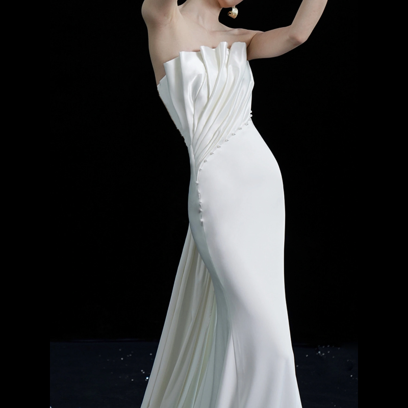 Tube top, white wedding dress for bride, fitted,  Tube top, white wedding dress for bride, fitted,