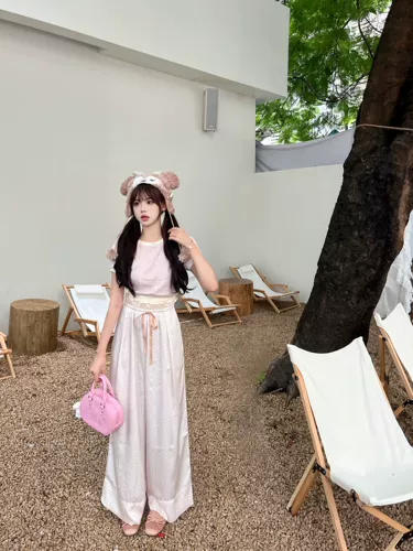 Сказочный я ежедневно смотрит лента.