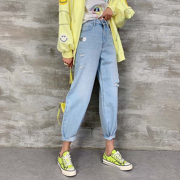 Home Europe station 2021 early spring new light blue fashion hole jeans versatile thin Harun pants Q