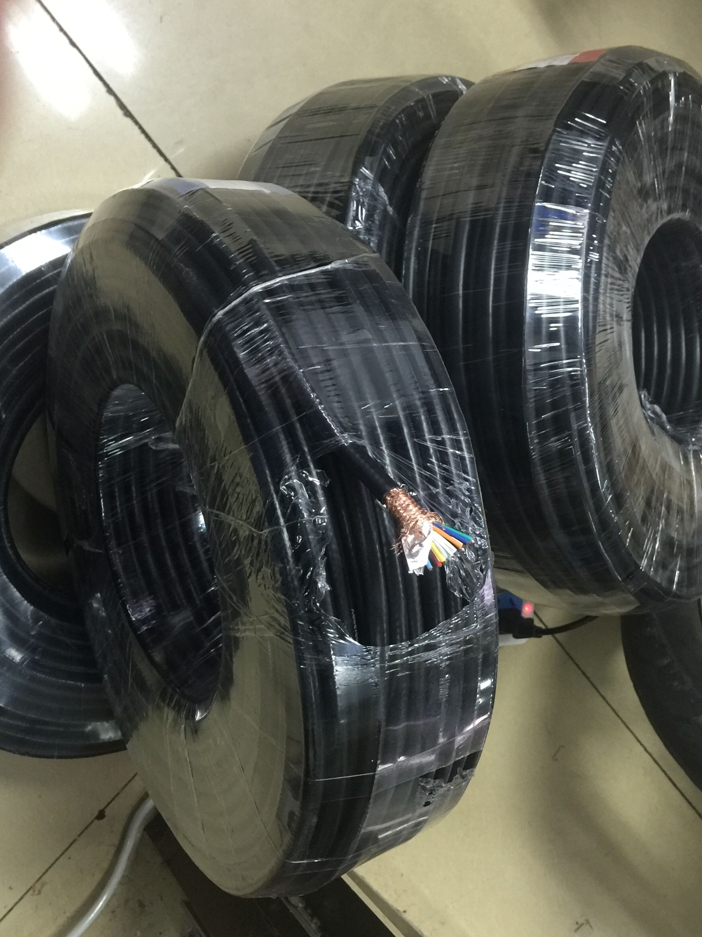 Direct sale All copper national standard 6 core shielding line 6 core * 0 2 squared anti-interference RVVP6 * 0 2 signal line