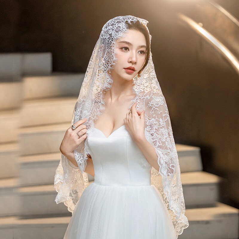 Bridal Lace Wedding Dress Accessories Women's Long Black and White Multi-Color Veil Headscarf Lace Trim Simple Veil