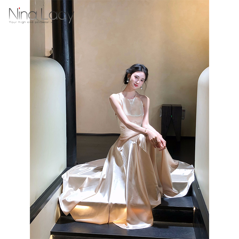 Ninalady French-Style Elegant Sleeveless A-Line Satin Dress with a Large Hem, Three-Dimensional Tailoring, Elegant Long Gown for Women Ninalady French-Style Elegant Sleeveless A-Line Satin Dress with a Large Hem, Three-Dimensional Tailoring, Elegant Long Gown for Women