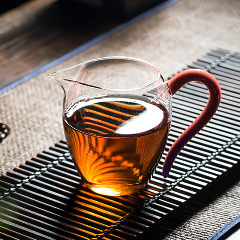 Glass fair cup thickened heat resistant home filter Kung fu tea accessories Japanese style tea leak suit tea sea sub-tea machine