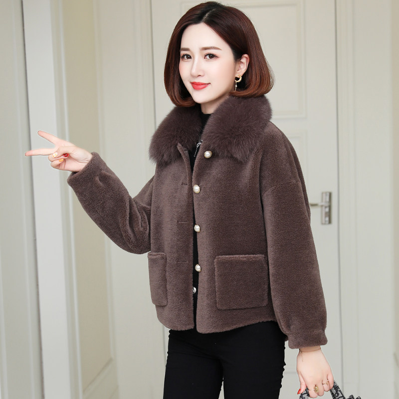 zqqz sheep cut suede big coat female short fox fur collar grain wool leather grass jacket composite fur integrated leather 708