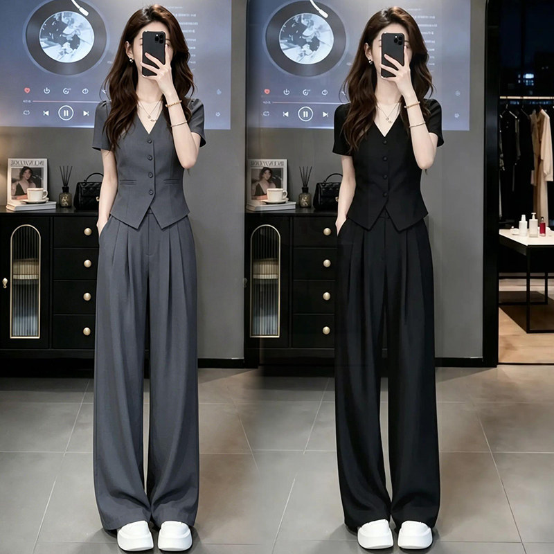Cool and Stylish Age-Reducing Outfit 2026 New Model This Year's Popular Hot Item Super Pretty and Cool and Stylish Two-Piece Set for a Powerful Woman Cool and Stylish Age-Reducing Outfit 2026 New Model This Year's Popular Hot Item Super Pretty and Cool and Stylish Two-Piece Set for a Powerful Woman