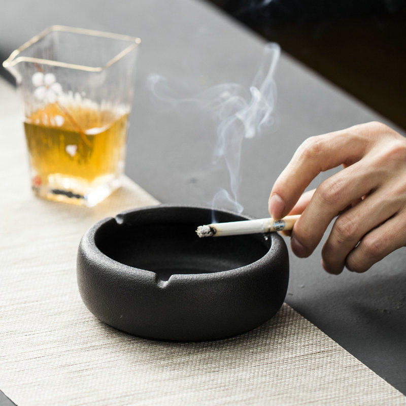 Japanese-style rough pottery handmade ashtray household black pottery ashtray home decoration ornaments cigarette cup ceramic office desktop