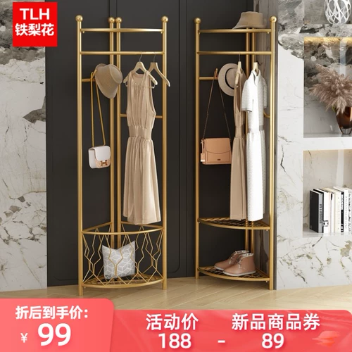 Угол угловой простая вешалка спальня пол -навесовать вешалка для вешалки для заквадрата, кровати, кровати, чтобы заснуть и надеть одежду ночью, не занимая пространство