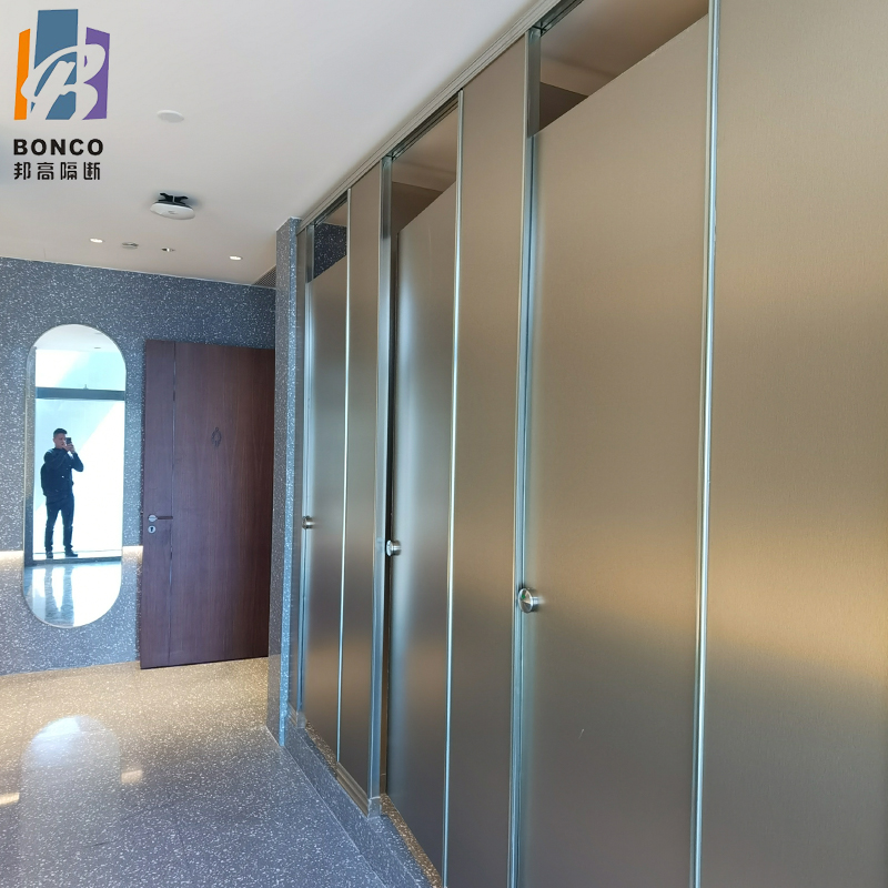 Gas station public powder room partition board bar toilet room aluminum alloy honeycomb panel shower room PVC plastic steel plate