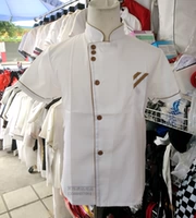 Светло -коричневые маленькие три коротки с пряжкой