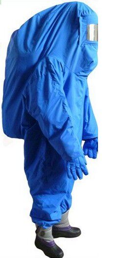 Ultra low temperature liquid nitrogen protective clothing with backbag containing liquid nitrogen surface low temperature protective clothing LNG special protective clothing