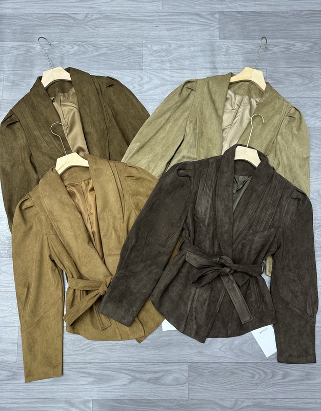 2026 New European and American Style Women's Fashionable Puff Sleeve V-Neck Short Slim Waist-Cinching Faux Leather Trench Coat