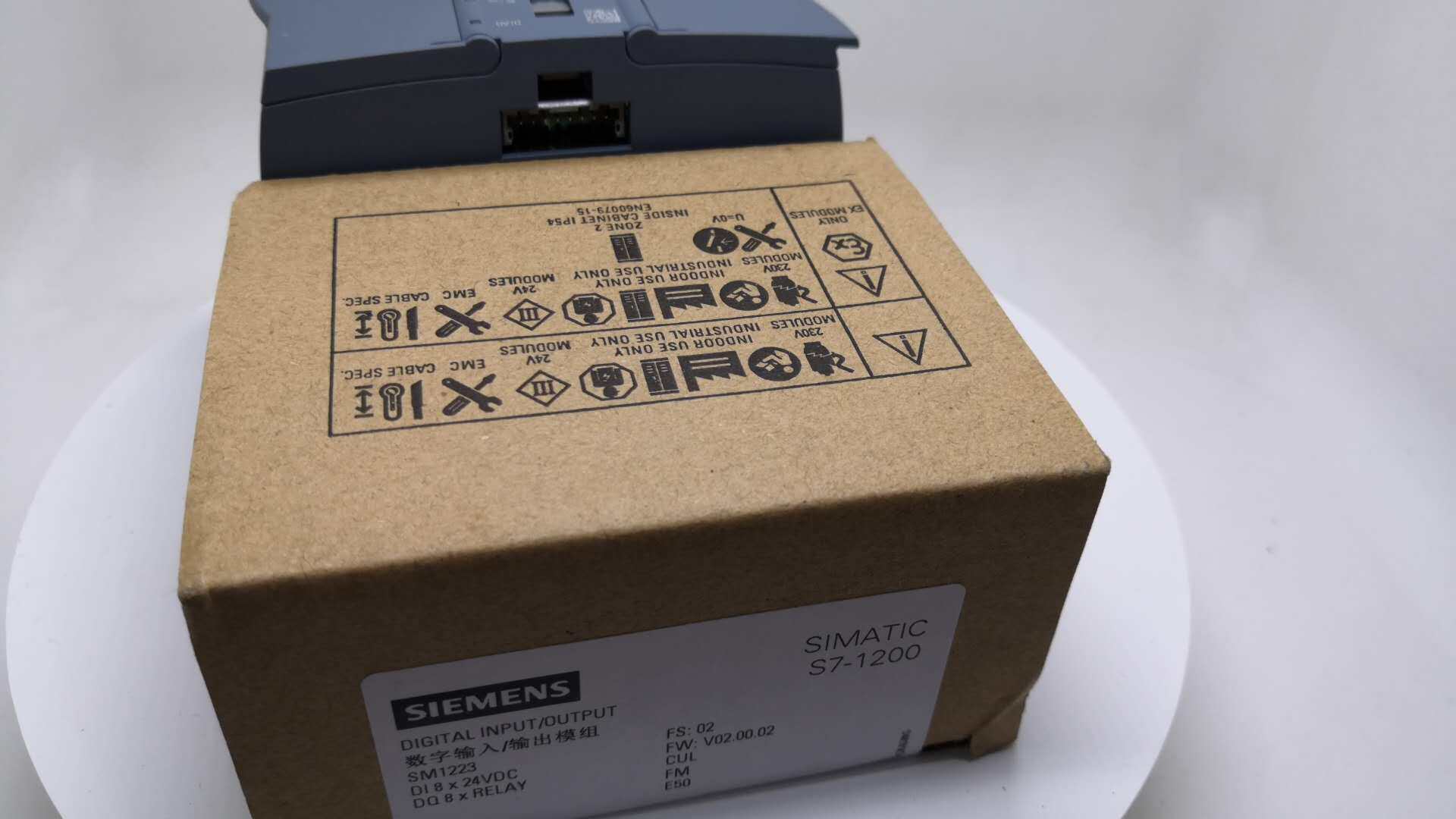 S7-1200 Siemens 6ES7223 6ES7 223-1BH32-1PH32-1QH32-0XB0 SM1223