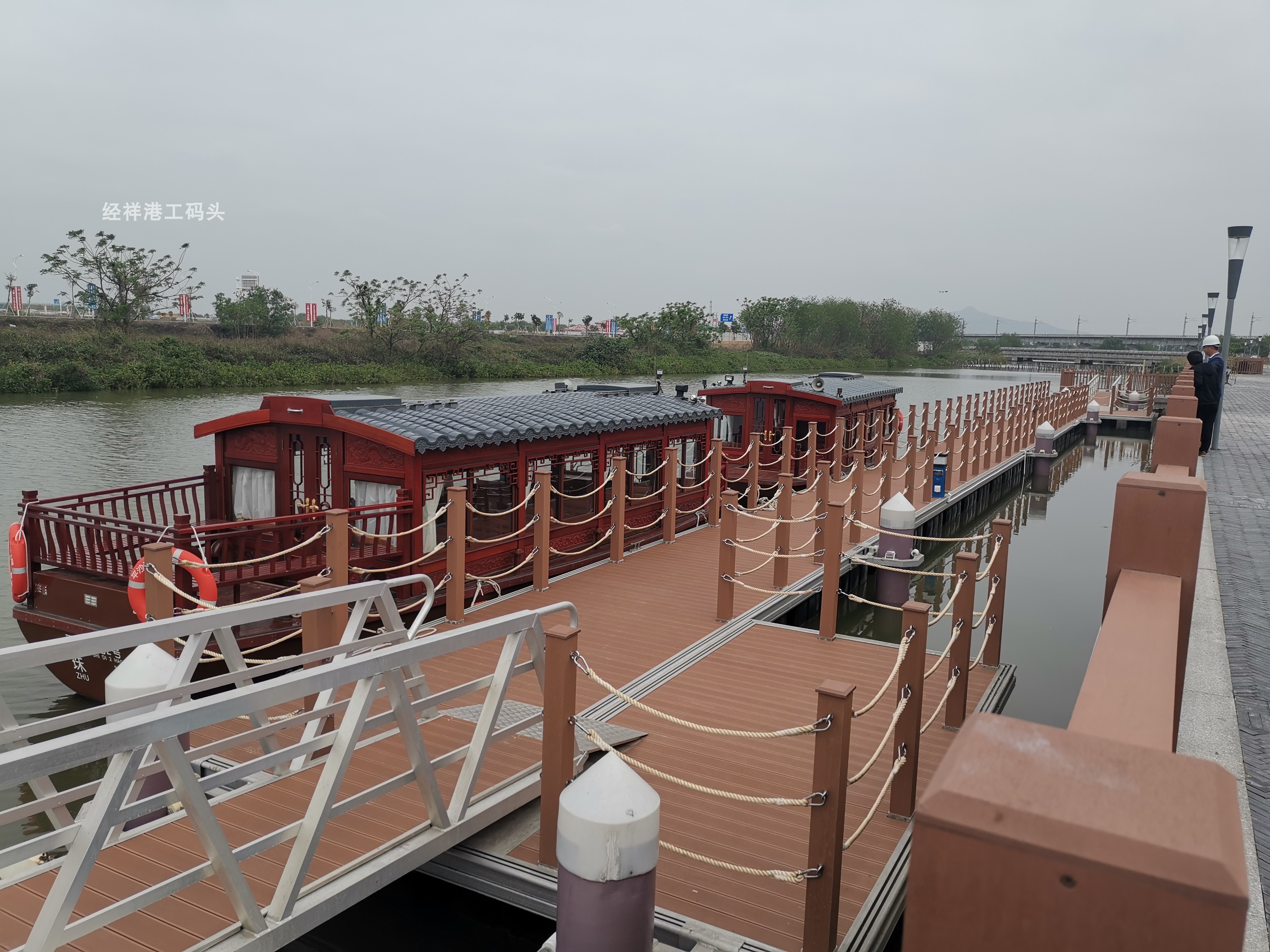 Water performance stage construction work platform pontoon dock rental pontoon pontoon house steel structure aluminum alloy