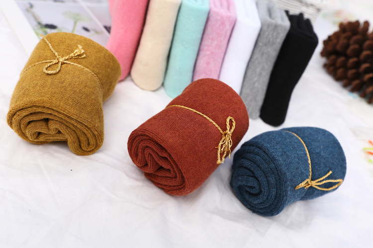 Vớ mùa đông nữ cotton ống cotton dày cộng với vớ nhung ấm mùa thu và mùa đông Khăn Hàn Quốc tháng vớ ngủ tất adidas