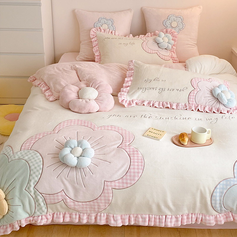 Princess Wind Winter Thickened Milk Suede Four Pieces Of Teenage Girl Hearts Three-dimensional Flowers Quilt Cover Coral Fleece Beds Bedding-Taobao
