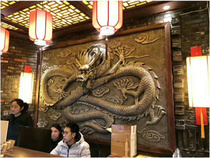 Dragon mural en grès et phénix jouant avec des perles sculpture tridimensionnelle décoration murale extérieure de villa mur de fond en relief nouvelle peinture de sculpture de sable faite à la main