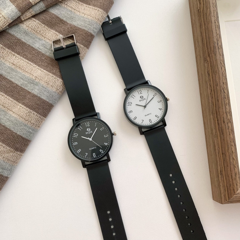 Civil Servant Student Exam High School and Postgraduate Entrance Exam Versatile Design That Makes the Skin Look Fairer, Pointer-Style Silent Quartz Watch for Men and Women