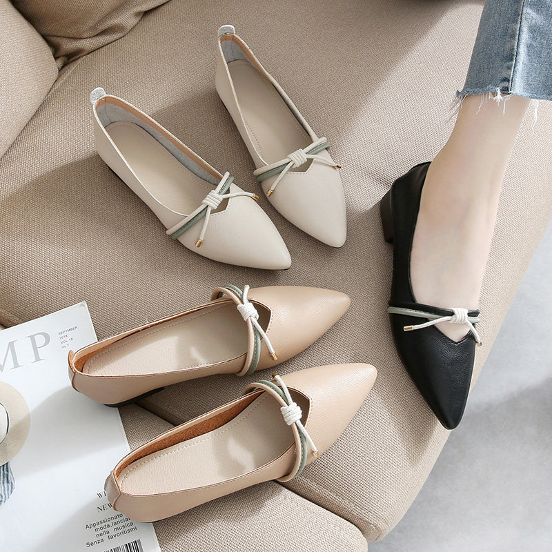 Single shoe woman 2022 new spring pointed soft bottom low heel fairy net red soft leather coarse heel with shallow mouth bean shoes women's shoes